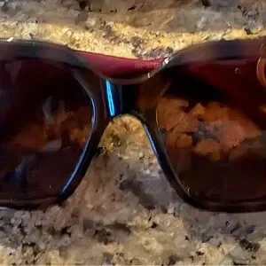 Gucci | Accessories | Gucci Womens Faded Burgundy Tortoise  display picture 2
